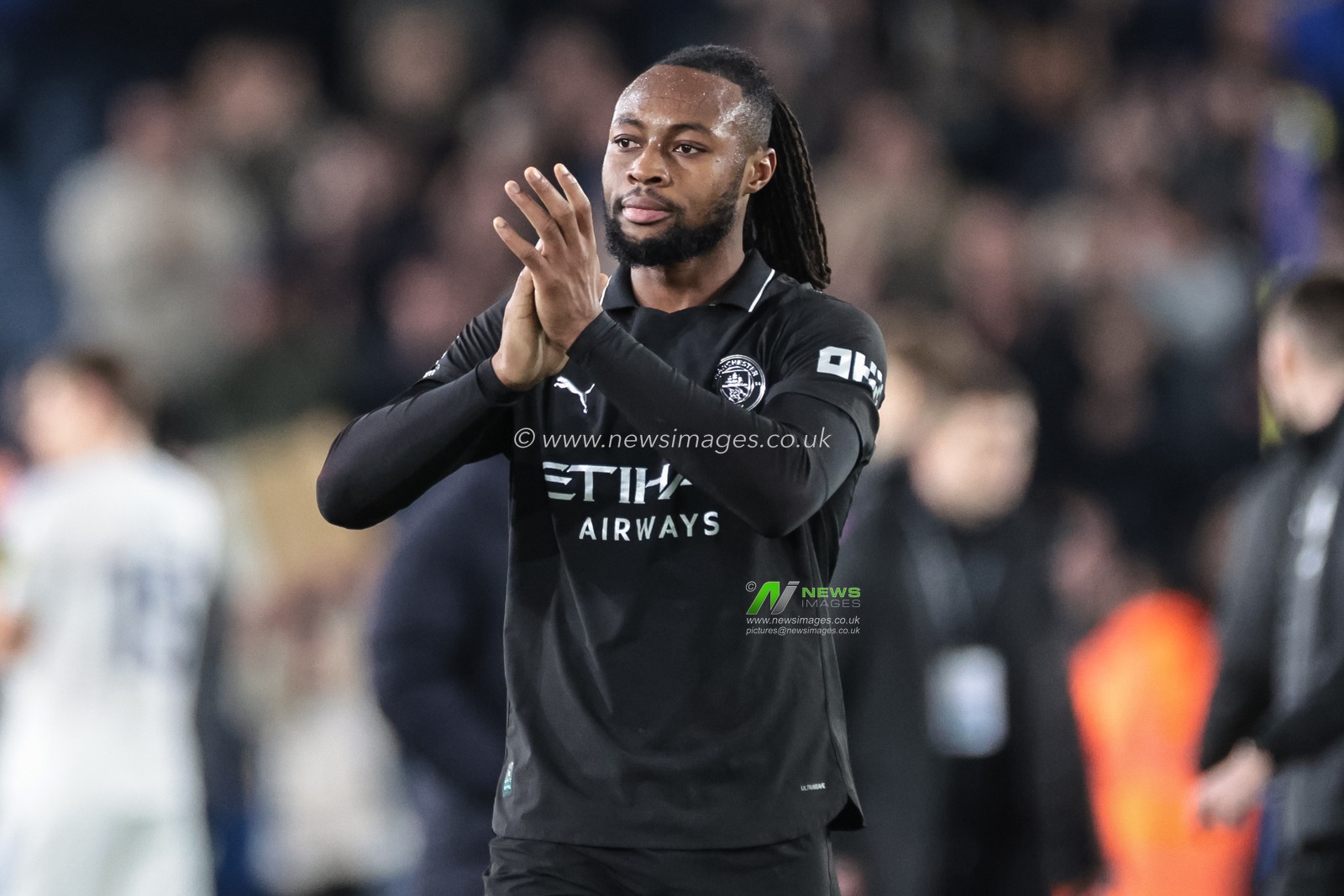 Antonie Semenyo of Manchester City applauds the fans after the final whistle during the Premier League match Leeds United vs Manchester City at Elland Road, Leeds, United Kingdom on 28 February 2026

(Photo by Mark Cosgrove/News Images)