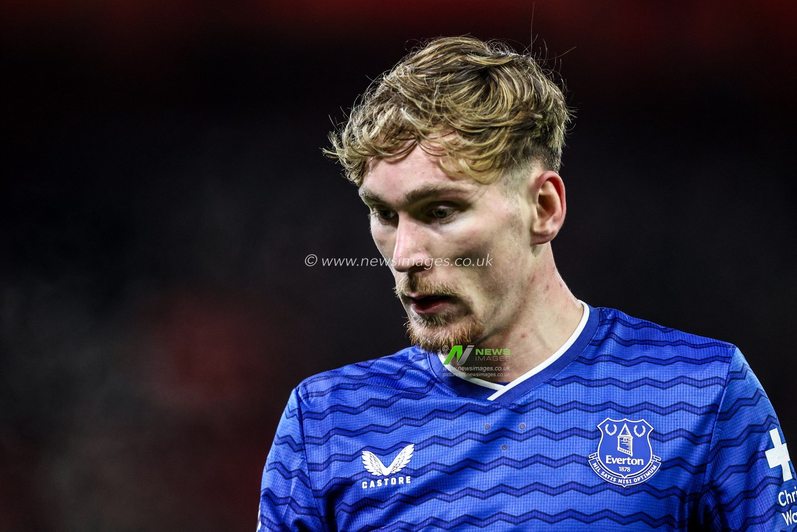 James Garner of Everton during the Premier League match Nottingham Forest vs Everton at City Ground, Nottingham, United Kingdom, 30th December 2025

(Photo by Alfie Cosgrove/News Images)

*** GER AUT SUI OUT ***