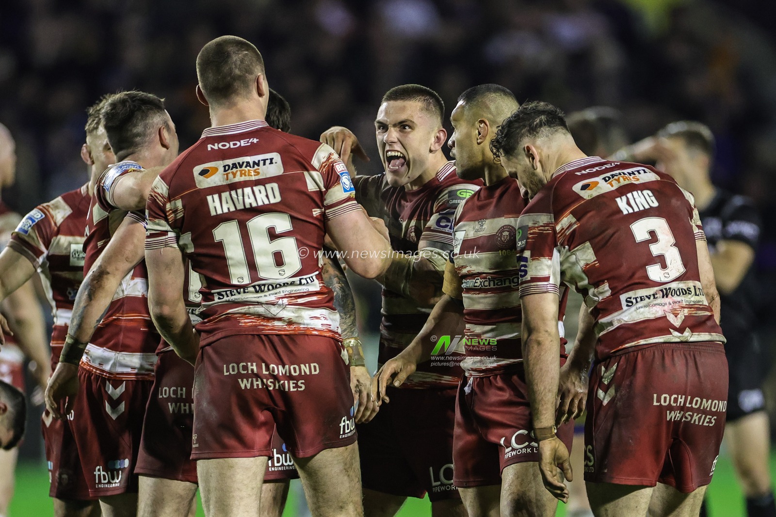 Wigan players celebrate the win during the Betfred Super League Round 9 match Warrington Wolves vs Wigan Warriors at Halliwell Jones Stadium, Warrington, United Kingdom, 14th April 2023

(Photo by Mark Cosgrove/News Images)