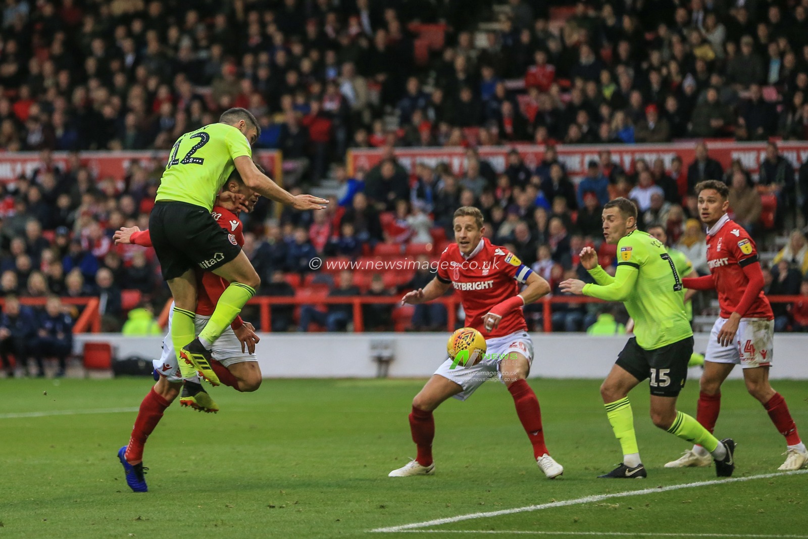 3rd November  2018, City Ground, Nottingham, England; Sky Bet Championship, Nottingham Forest v Sheffield United ; John Egan (12) of Sheffield United heads on goal

Credit   Mark Cosgrove/News Images

English Football League images are subject to DataCo Licence
