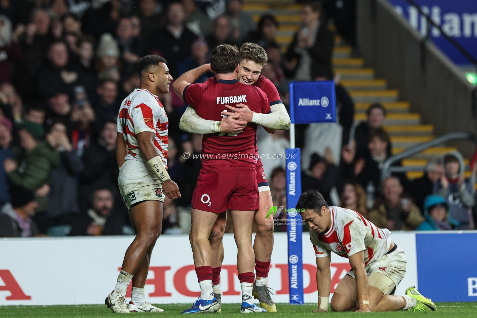 George Furbank of England celebrates his try during the Autumn Nations Series match England vs Japan at Allianz Stadium, Twickenham, United Kingdom, 24th November 2024

(Photo by Mark Cosgrove/News Images)