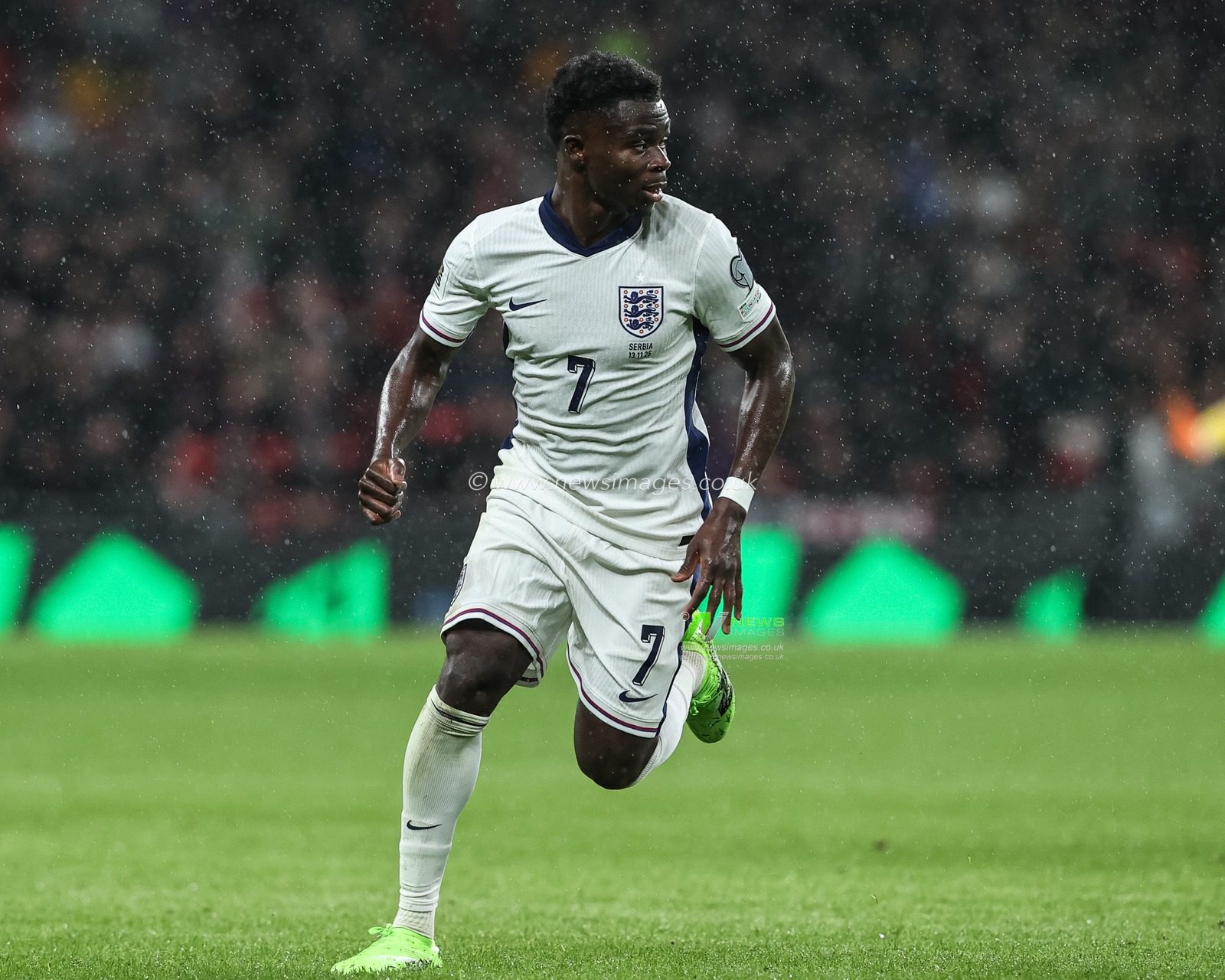 Bukayo Saka of England in action during the FIFA World Cup Qualifiers round 9 match England vs Serbia at Wembley Stadium, London, United Kingdom, 13th November 2025

(Photo by Alfie Cosgrove/News Images)

*** GER AUT SUI OUT ***
