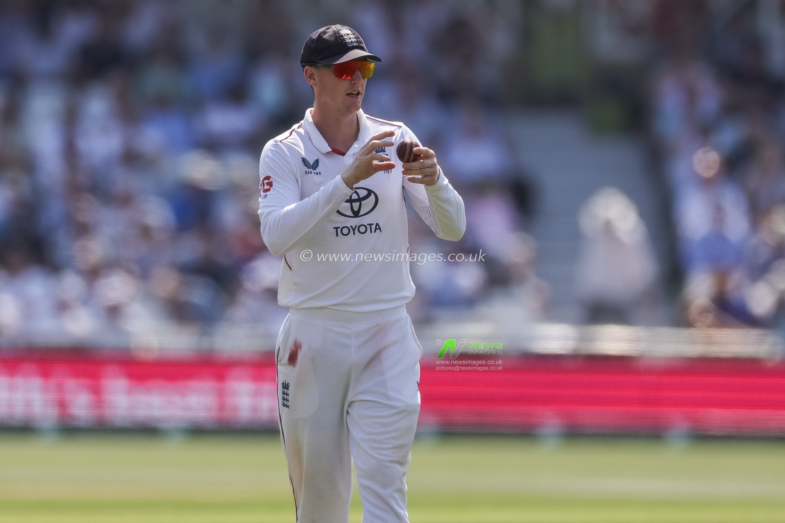 Harry Brook of England inspects the ball during the 3rd Rothesay Test Match Day 2 match England vs New Zealand at Trent Bridge, Nottingham, United Kingdom on 26 June 2026

(Photo by Mark Cosgrove/News Images)