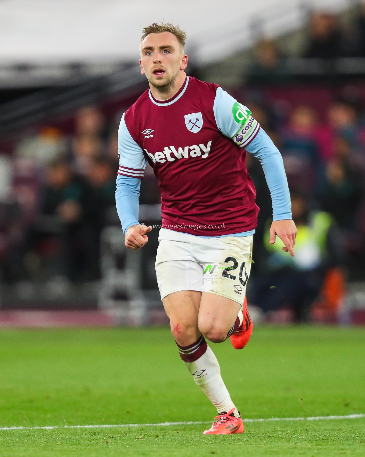 Jarrod Bowen of West Ham United during the Premier League match West Ham United vs Wolverhampton Wanderers at London Stadium, London, United Kingdom, 9th December 2024

(Photo by Izzy Poles/News Images)