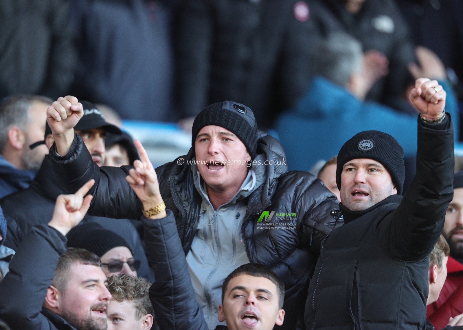 Manchester United fans during the Premier League match Leeds United vs Manchester United at Elland Road, Leeds, United Kingdom, 4th January 2026

(Photo by Richard Bierton/News Images)

*** GER AUT SUI OUT ***