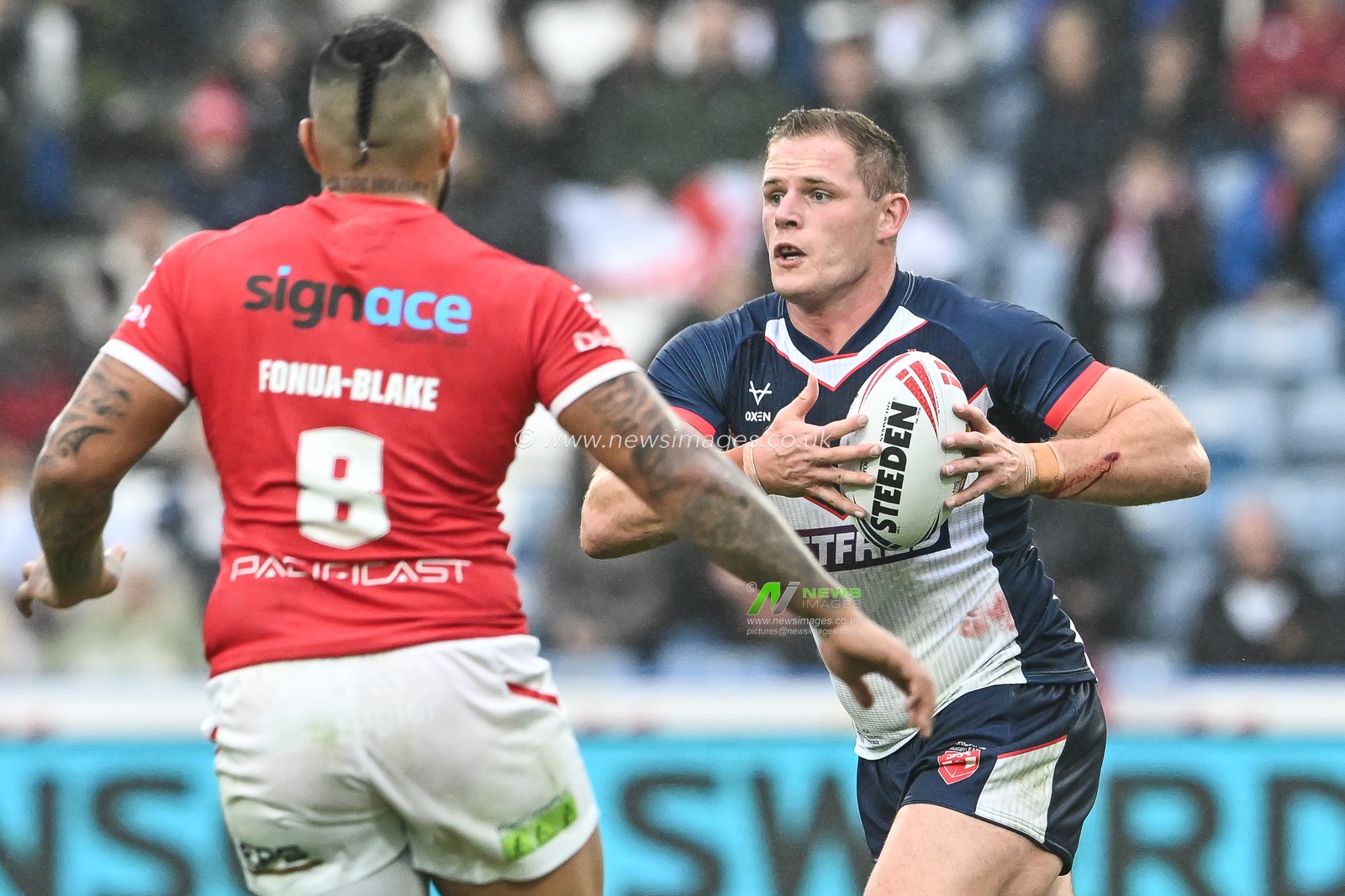 Tom Burgess of England in action during the Rugby League International match England vs Tonga at John Smith's Stadium, Huddersfield, United Kingdom, 28th October 2023

(Photo by Craig Thomas/News Images)