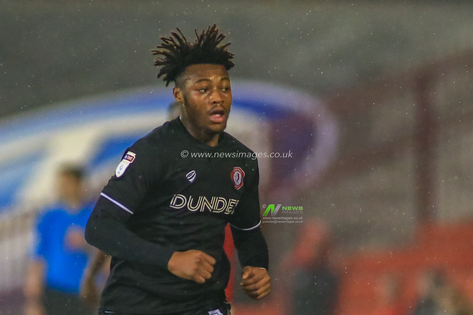 1st November 2019, Oakwell, Barnsley, England; Sky Bet Championship, Barnsley v Bristol City : Antoine Semenyo (18) of Bristol City during the game

Credit: Craig Milner/News Images