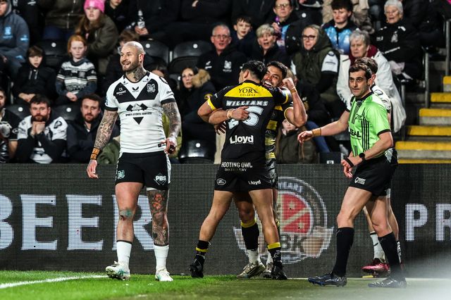 David Nofoaluma of York Knights celebrates his try during the Betfred Super League match Hull FC vs York Knights at MKM Stadium, Hull, United Kingdom on 27 February 2026

(Photo by Alfie Cosgrove/News Images)