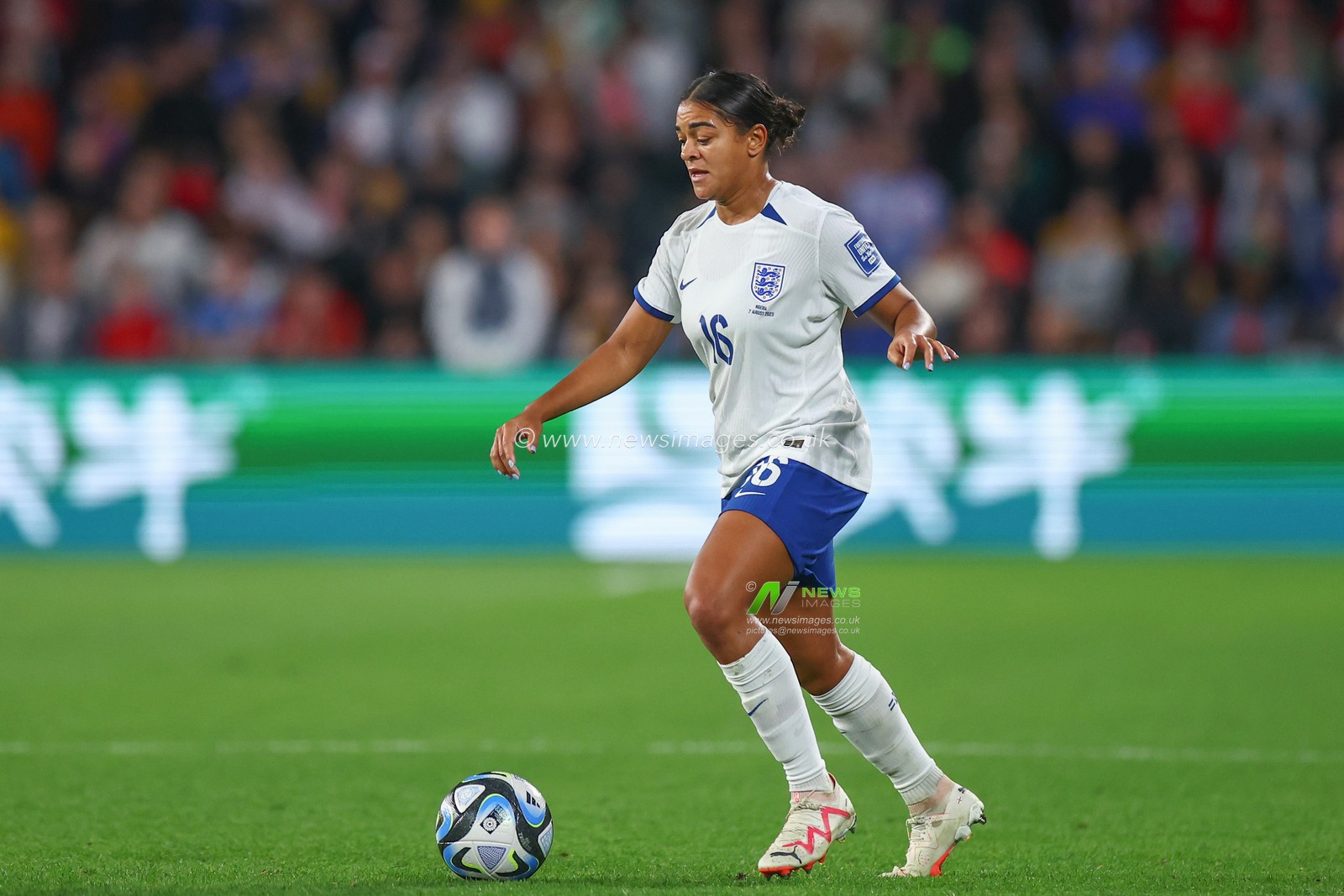 Jess Carter #16 of England in action during the FIFA Women's World Cup 2023 match England Women vs Nigeria Women at Suncorp Stadium, Brisbane, Australia, 7th August 2023

(Photo by Patrick Hoelscher/News Images)