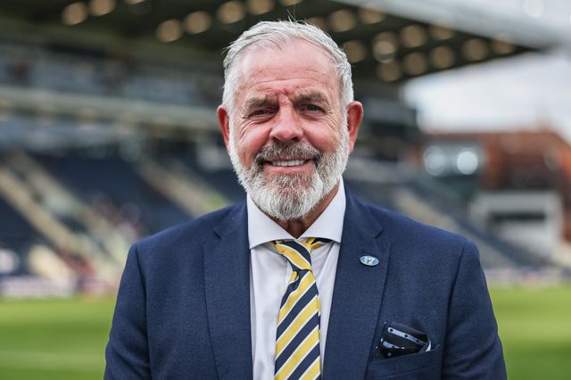 Leeds Rhinos Sporting Director Ian Blease during the Betfred Super League round 23 match Leeds Rhinos vs Hull KR at Headingley Stadium, Leeds, United Kingdom, 21st August 2025

(Photo by Mark Cosgrove/News Images)