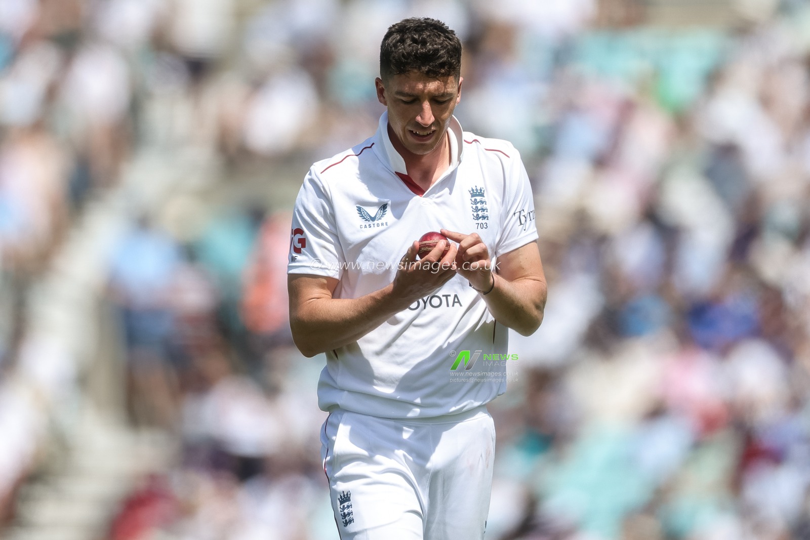 Matthew Fisher of England inspects the ball during the 2nd Rothesay Test Match Day 2 match England vs New Zealand at The Kia Oval, London, United Kingdom on 18 June 2026

(Photo by Mark Cosgrove/News Images)