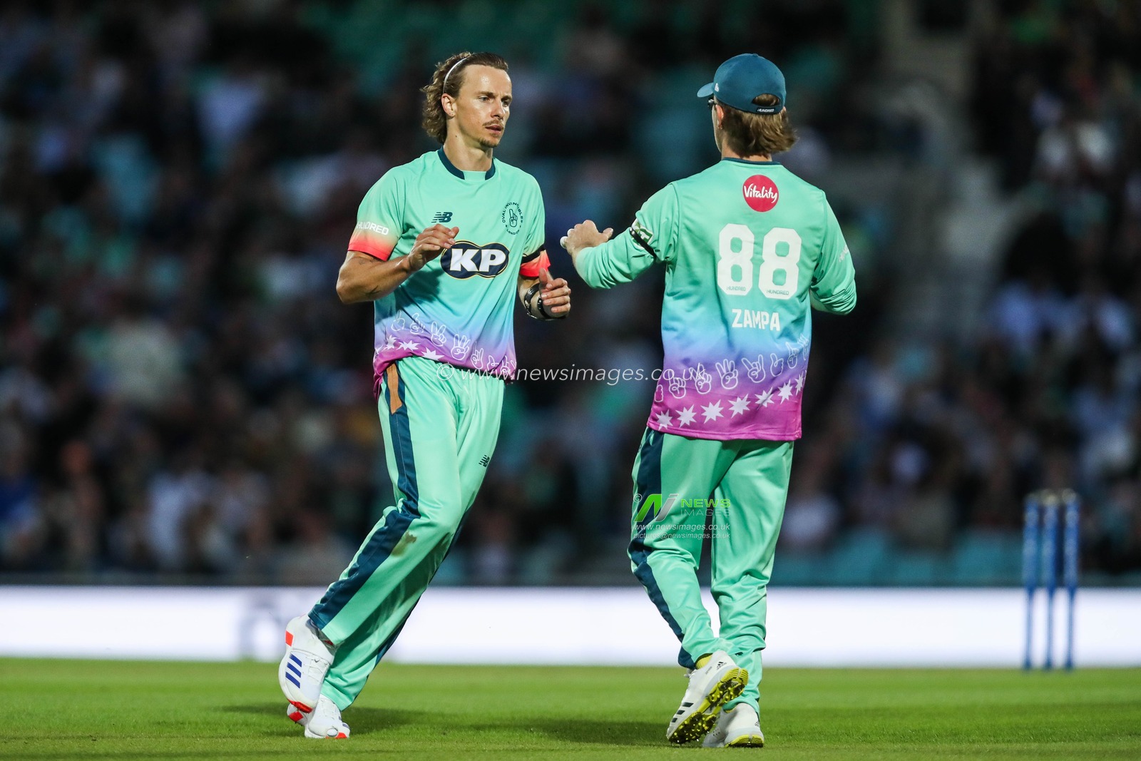 Tom Curran of Oval Invincibles celebrates with teammates after the dismissal of Akeal Hosein of Southern Brave during the The Hundred match Oval Invincibles vs Southern Brave at The Kia Oval, London, United Kingdom, 8th August 2024

(Photo by Izzy Poles/News Images)