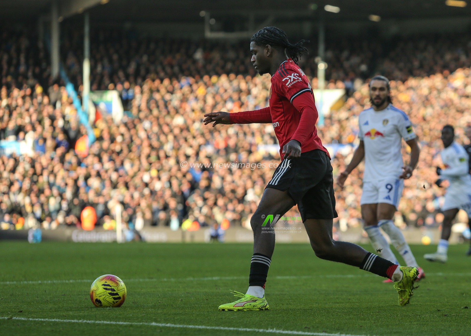Ayden Heaven of Manchester United clears the ball up field  during the Premier League match Leeds United vs Manchester United at Elland Road, Leeds, United Kingdom, 4th January 2026

(Photo by Richard Bierton/News Images)

*** GER AUT SUI OUT ***