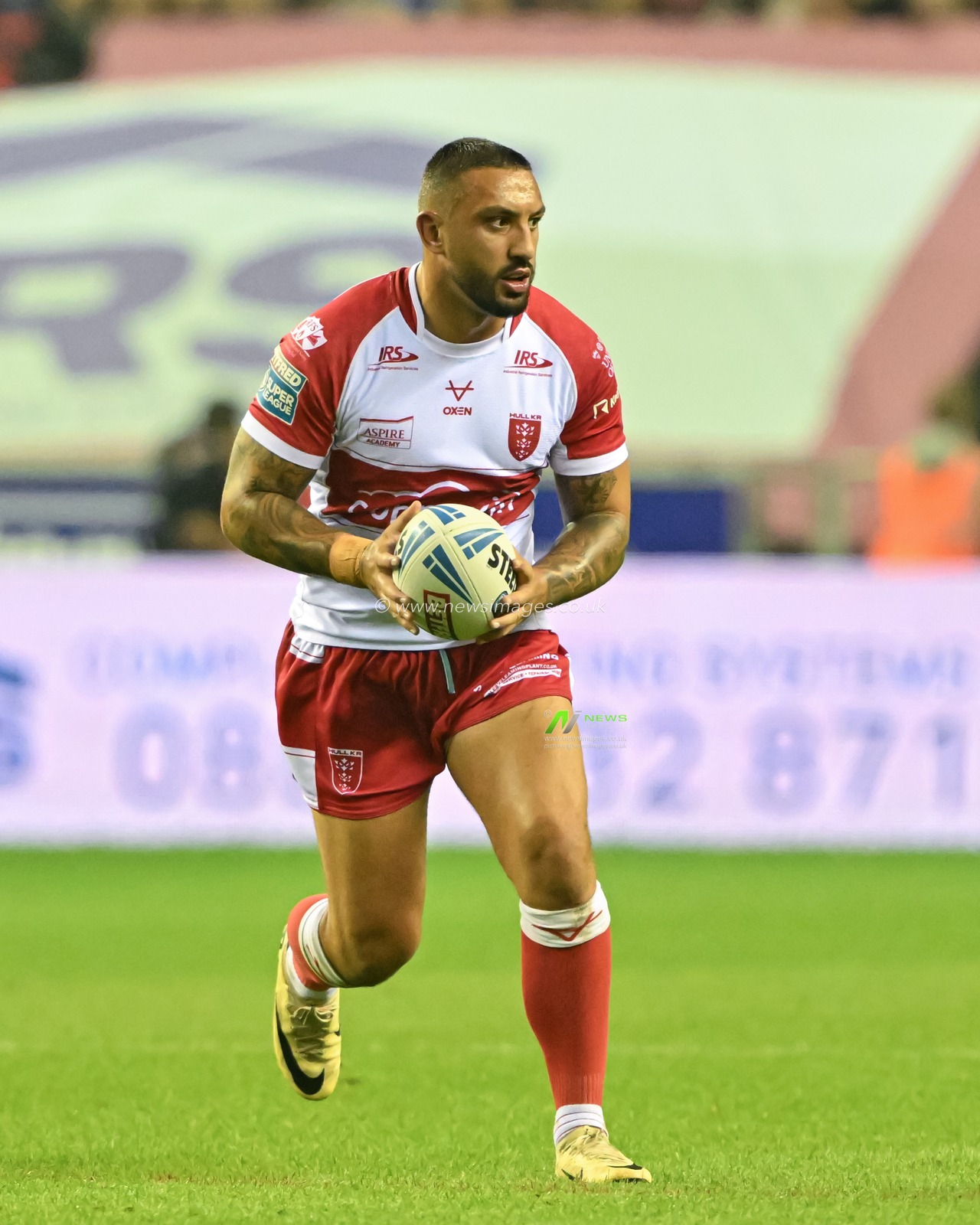 Elliot Minchella of Hull KR in action during the Betfred Super League Round 25 match Wigan Warriors vs Hull KR at The Brick Community Stadium, Wigan, United Kingdom, 6th September 2024

(Photo by Cody Froggatt/News Images)
