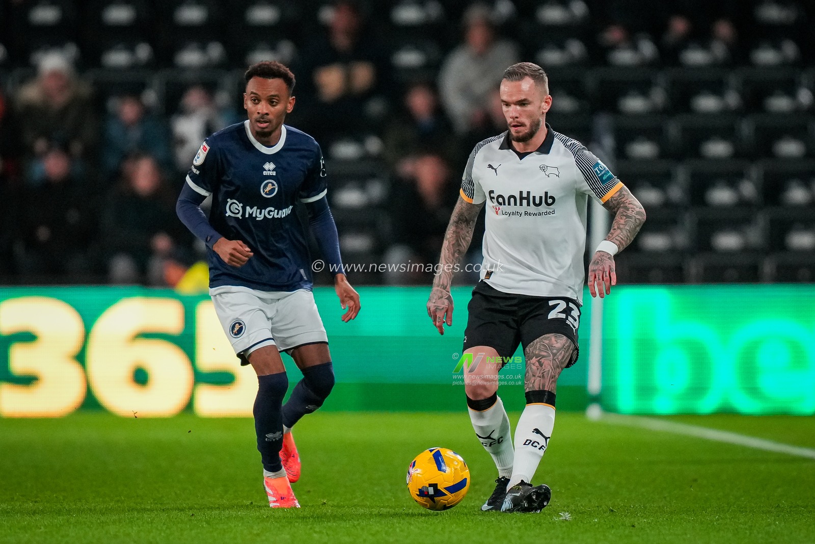 Joe Ward of Derby County  battles for the ball with Thierno Ballo of Millwall during the Sky Bet Championship match Derby County vs Millwall at Pride Park Stadium, Derby, United Kingdom, 10th December 2025

(Photo by Maynard Manyowa/News Images)

*** GER AUT SUI OUT ***