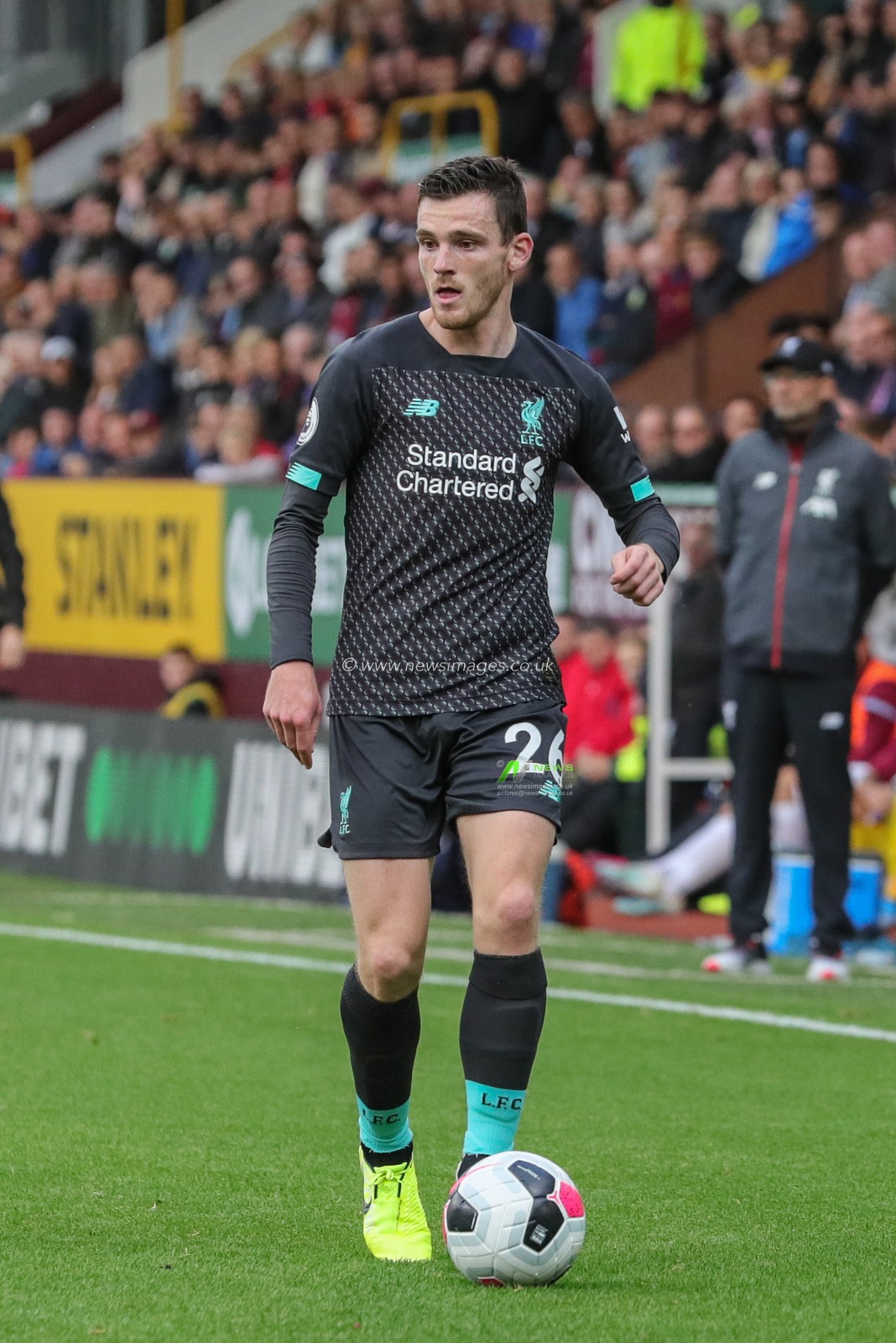 31st August 2019, Turf Moor, Burnley, England ; Premier League Football, Burnley vs Liverpool : Andrew Robertson (26) of Liverpool with the ball 

Credit: Mark Cosgrove/News Images

English Football League images are subject to DataCo Licence