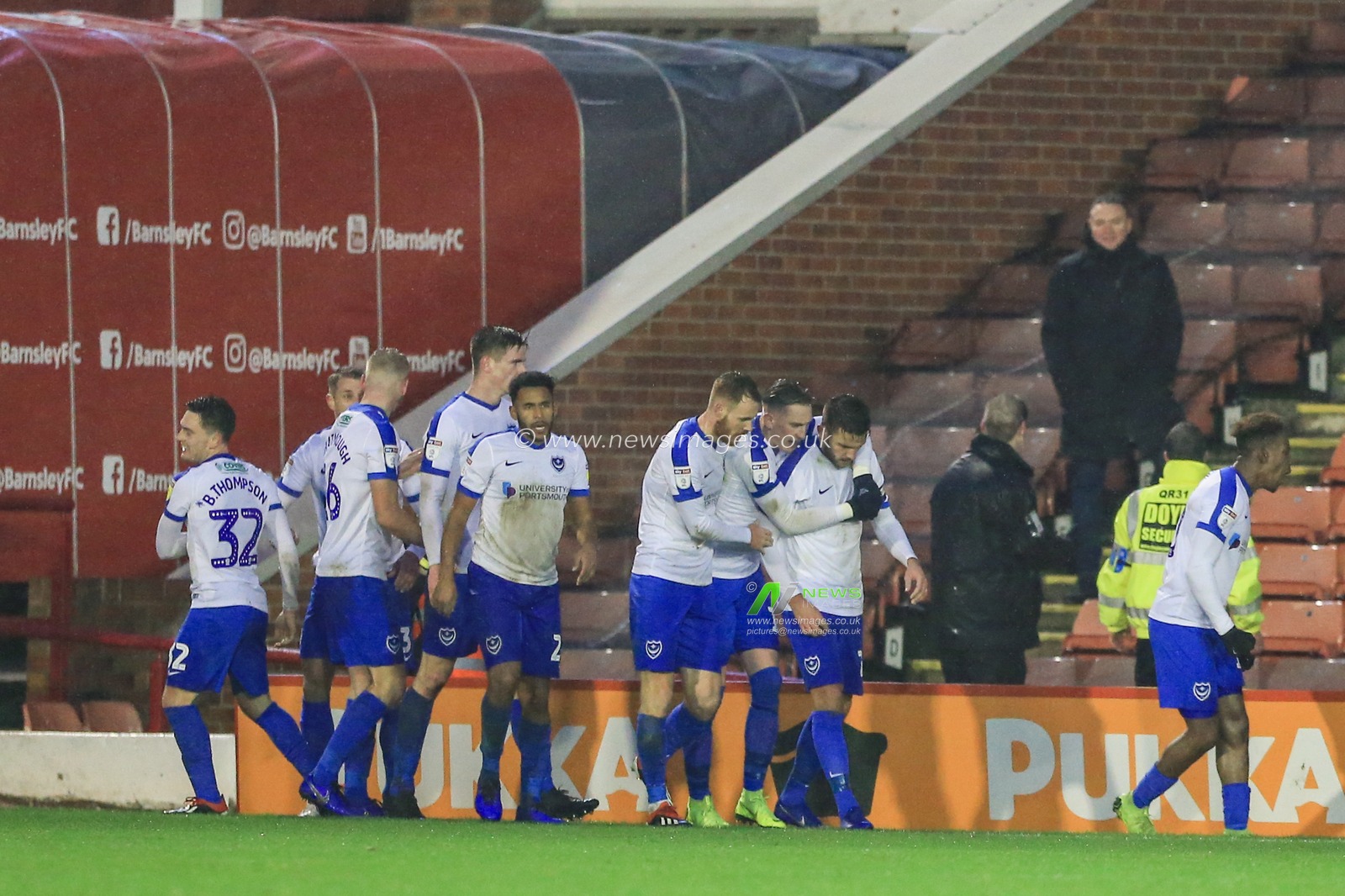 15th December  2018, Oakwell, Barnsley, England; Sky Bet League One, Barnsley vs Portsmouth  ;  Gareth Evans (26) of Portsmouth celebrates his goal to make it 0-1


Credit: Mark Cosgrove/News Images

English Football League images are subject to DataCo Licence
