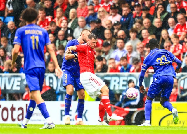 Chris Wood of Nottingham Forest holds off Eric Dier of Monaco during the Pre-season friendly match Nottingham Forest vs Monaco at SMH Group Stadiumact Stadium, Chesterfield, United Kingdom, 19th July 2025

(Photo by Richard Bierton/News Images)