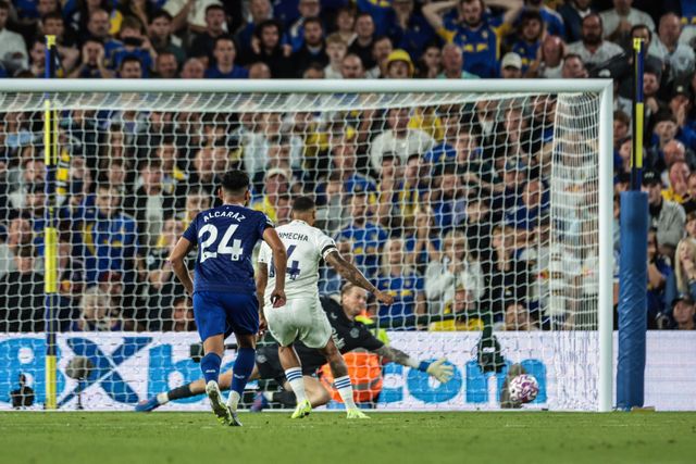 Premier League Leeds United v Everton