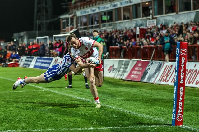 Joe Burgess of Hull KR goes over however video review says no try during the Betfred Super League round 6 match Hull KR vs St Helens at Sewell Group Craven Park, Hull, United Kingdom on 27 March 2026

(Photo by Alfie Cosgrove/News Images)
