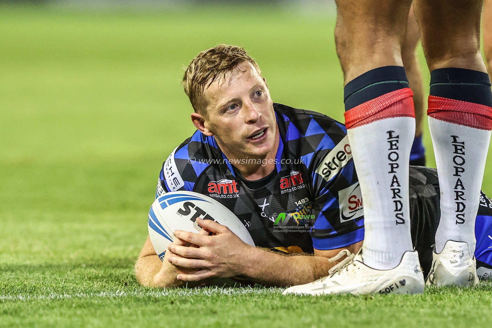 Lachlan Miller of Leeds Rhinos in action during the Betfred Super League round 21 match Leigh Leopards vs Leeds Rhinos at Leigh Sports Village, Leigh, United Kingdom, 7th August 2025

(Photo by Alfie Cosgrove/News Images)
