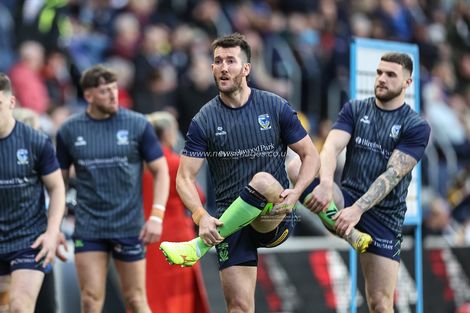Stefan Ratchford of Warrington Wolves in the pre-game warm up during the Betfred Super League Round 7 match Leeds Rhinos vs Warrington Wolves at Headingley Stadium, Leeds, United Kingdom, 5th April 2024

(Photo by Mark Cosgrove/News Images)
