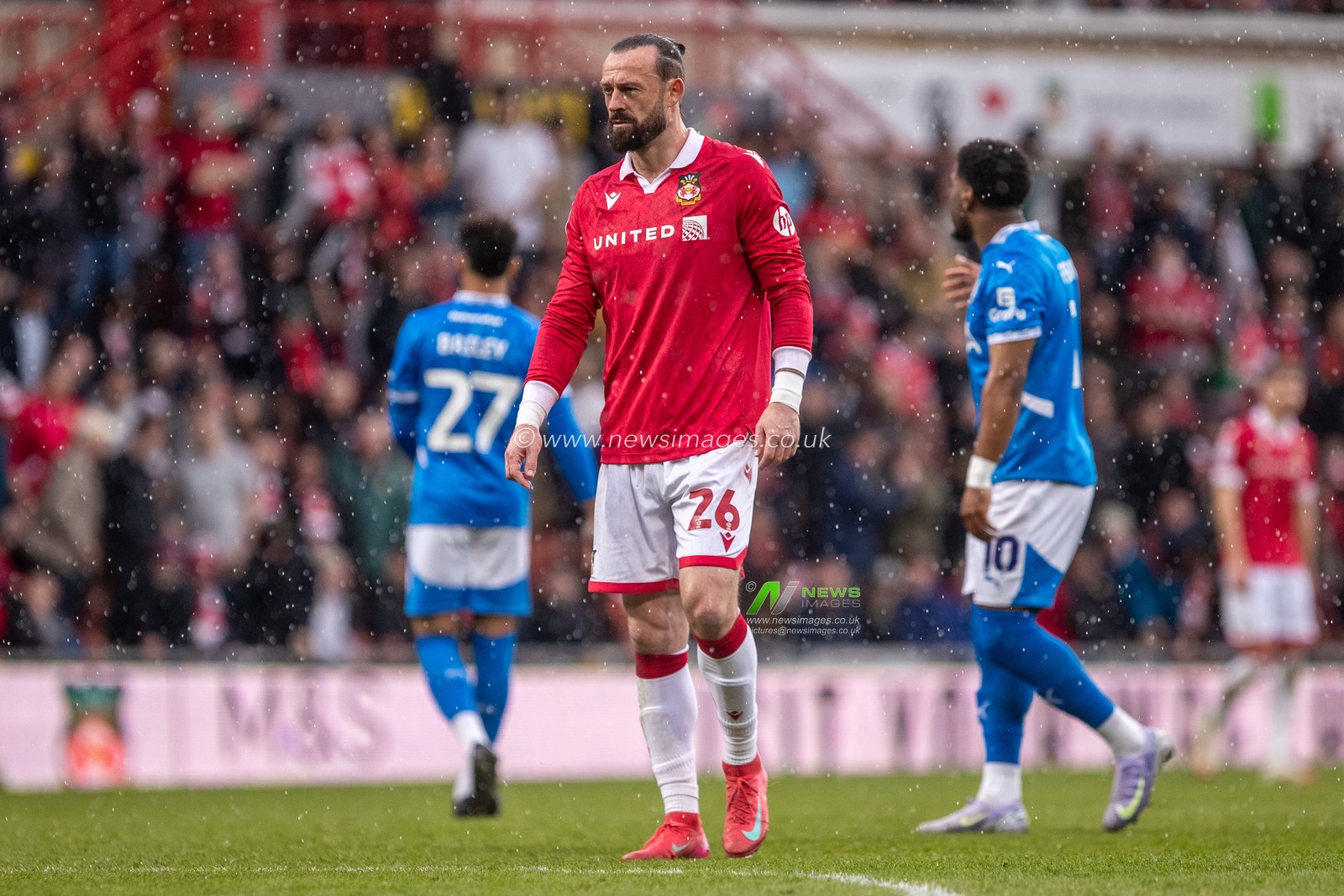 Wrexham's Steven Fletcher during the Sky Bet League 1 match Wrexham vs Stockport County at SToK Cae Ras, Wrexham, United Kingdom, 22nd March 2025

(Photo by Nik Mesney/News Images)