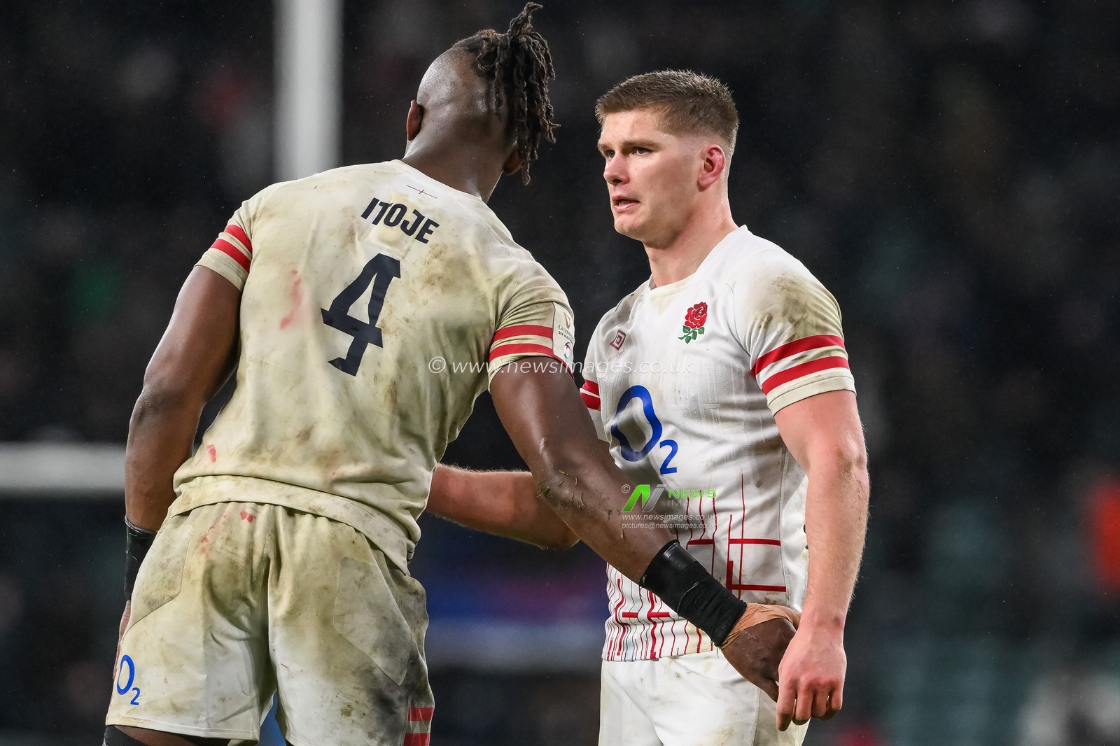 Owen Farrell of England console Maro Itoje of England at the end of the game during the 2023 Guinness 6 Nations match England vs France at Twickenham Stadium, Twickenham, United Kingdom, 11th March 2023

(Photo by Craig Thomas/News Images)