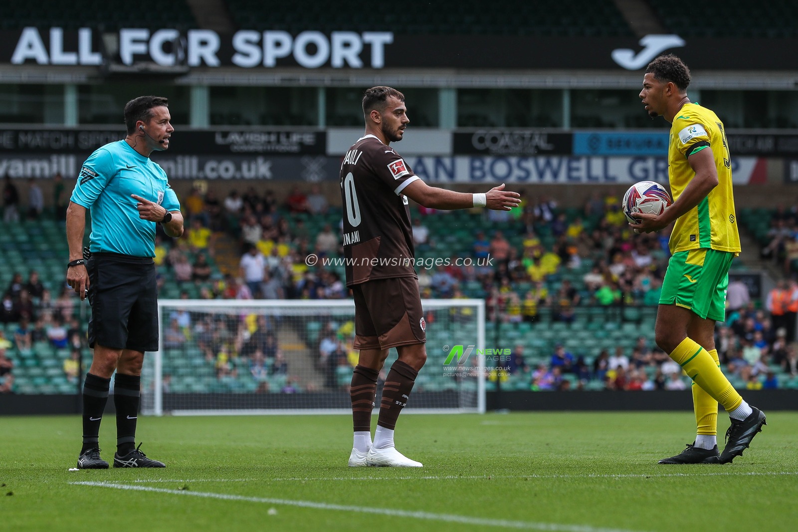 Danel Sinani of St Pauli disagrees with Jaden Warner of Norwich City during the Pre-season friendly match Norwich City vs St. Pauli at Carrow Road, Norwich, United Kingdom, 3rd August 2024

(Photo by Izzy Poles/News Images)