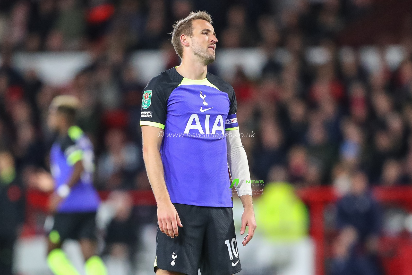 Harry Kane #10 of Tottenham Hotspur looks dejected after a misplaced pass during the Carabao Cup Third Round match Nottingham Forest vs Tottenham Hotspur at City Ground, Nottingham, United Kingdom, 9th November 2022

(Photo by Gareth Evans/News Images)