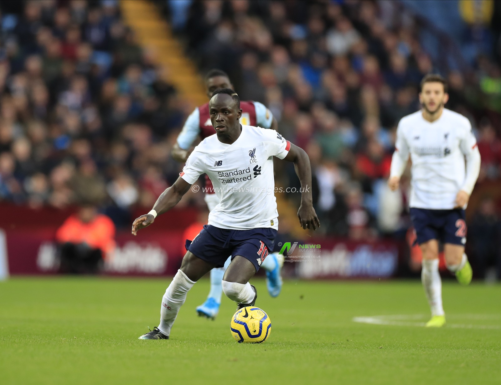 2nd November 2019, Villa Park, Birmingham, England; Premier League, Aston Villa v Liverpool : Sadio Mane (10) of Liverpool runs with the ball

Credit: Conor Molloy/News Images