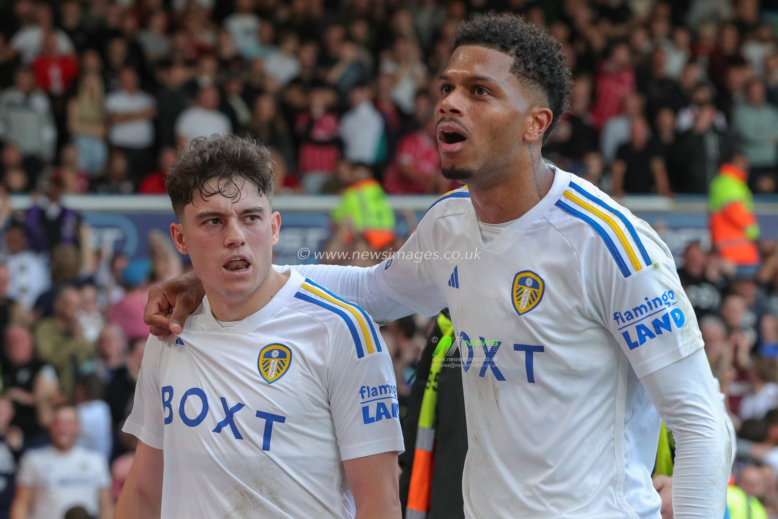 Daniel James #20 of Leeds United celebrates his goal with team mate Georgina Rutter and makes the score 1-0 in the first half of the Sky Bet Championship match Leeds United vs Bristol City at Elland Road, Leeds, United Kingdom, 7th October 2023

(Photo by James Heaton/News Images)