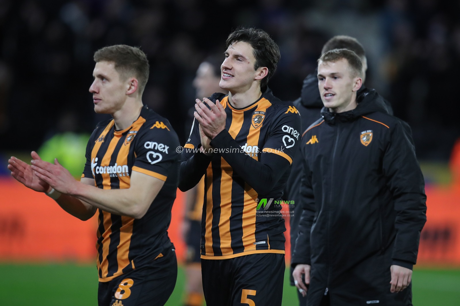 Alfie Jones #5 of Hull City claps his hands and applauds the supporters at full-time after the Sky Bet Championship match Hull City vs Blackburn Rovers at MKM Stadium, Hull, United Kingdom, 29th December 2023

(Photo by James Heaton/News Images)
