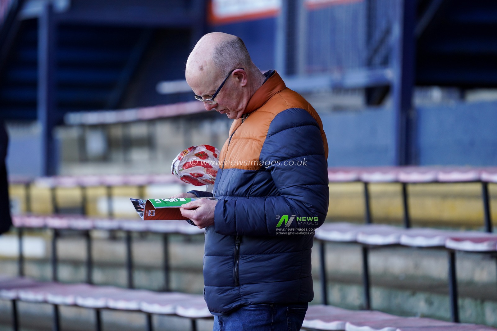 Luton Fan reads todays program