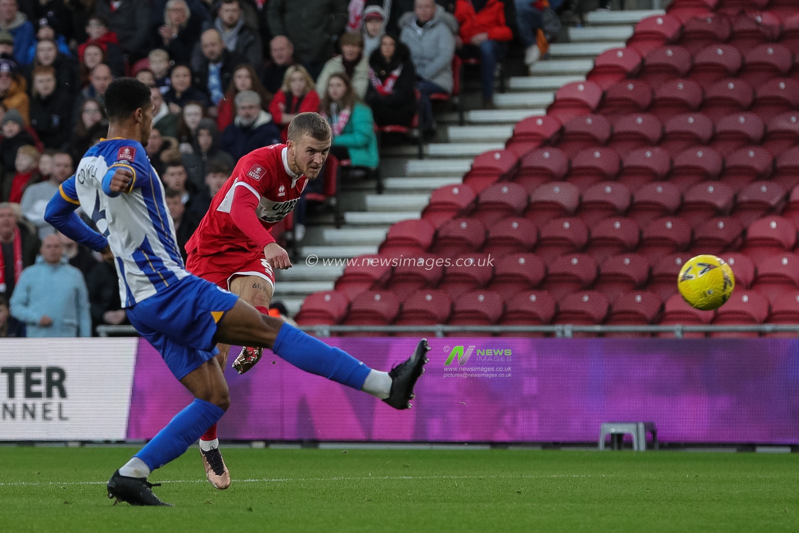 Riley McGree #8 of Middlesbrough takes a shot during the Emirates FA Cup Third Round match Middlesbrough vs Brighton and Hove Albion at Riverside Stadium, Middlesbrough, United Kingdom, 7th January 2023

(Photo by James Heaton/News Images)