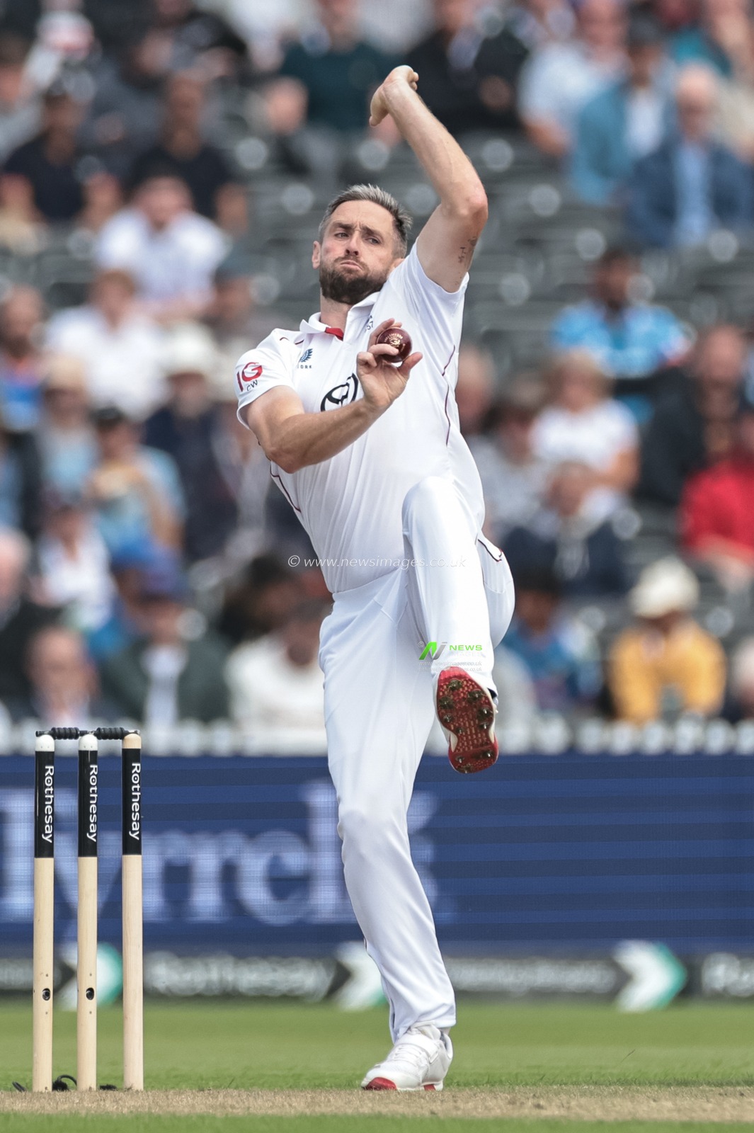 Chris Woakes of England delivers the ball during the 4th Rothesay Test Match match Day 1 England vs India at Old Trafford Cricket Ground, Manchester, United Kingdom, 22nd July 2025

(Photo by Mark Cosgrove/News Images)