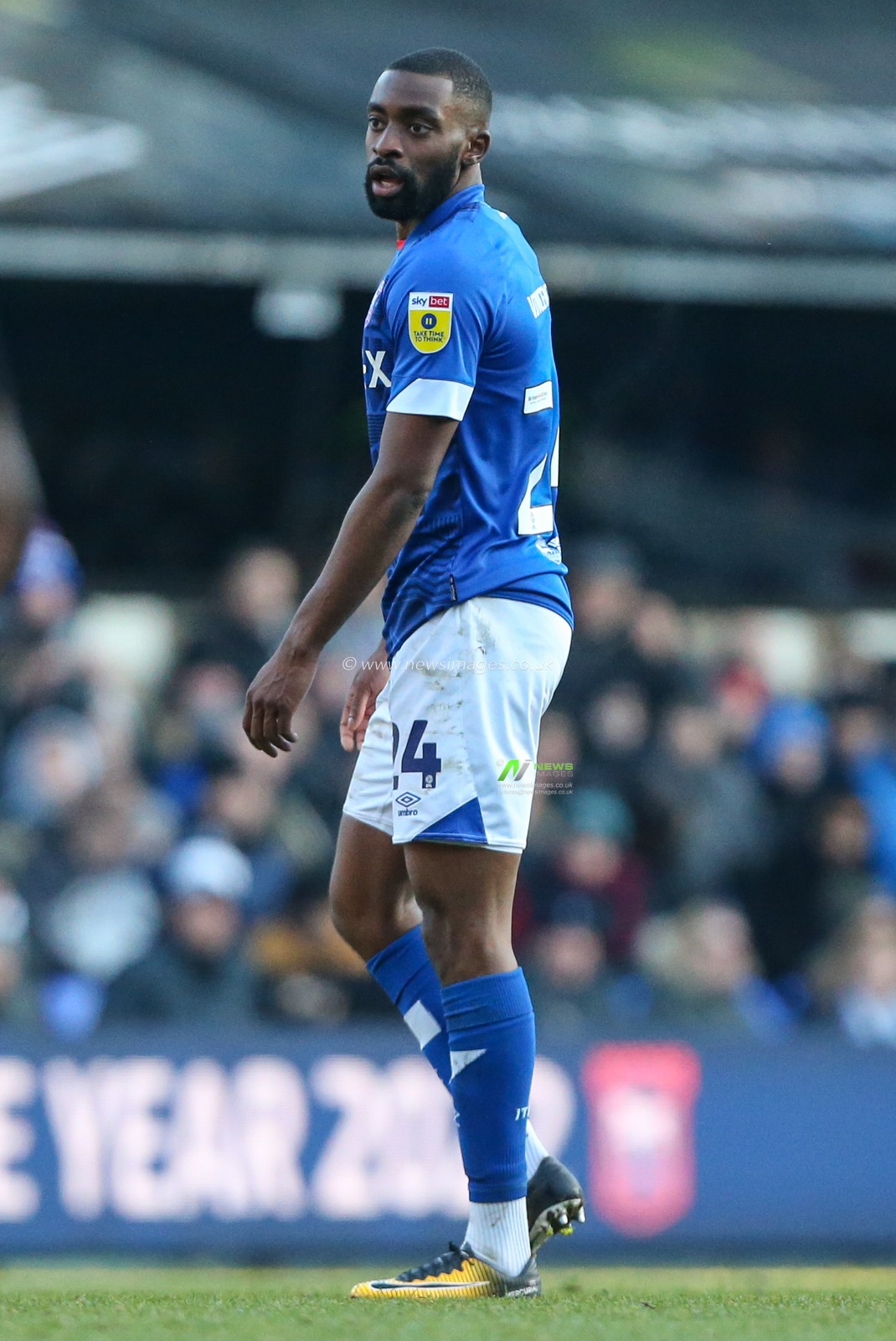 Kane Vincent-Young #24 of Ipswich Town during the Sky Bet League 1 match Ipswich Town vs Peterborough at Portman Road, Ipswich, United Kingdom, 10th December 2022

(Photo by Arron Gent/News Images)