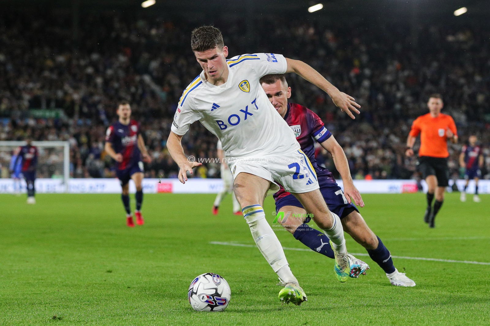 Sam Byram #25 of Leeds United in action during the Sky Bet Championship match Leeds United vs West Bromwich Albion at Elland Road, Leeds, United Kingdom, 18th August 2023

(Photo by James Heaton/News Images)