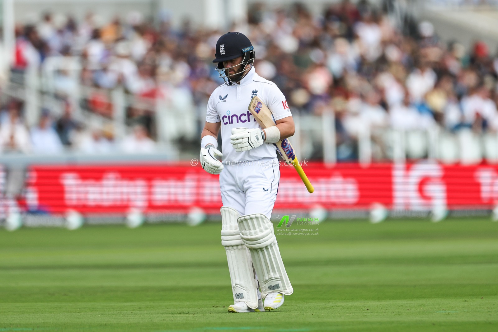 Ben Duckett of England leaves the field after being dismissed during the England Men v Sri Lanka 2nd Rothesay Test Match Day 1 at Lords, London, United Kingdom, 29th August 2024

(Photo by Mark Cosgrove/News Images)