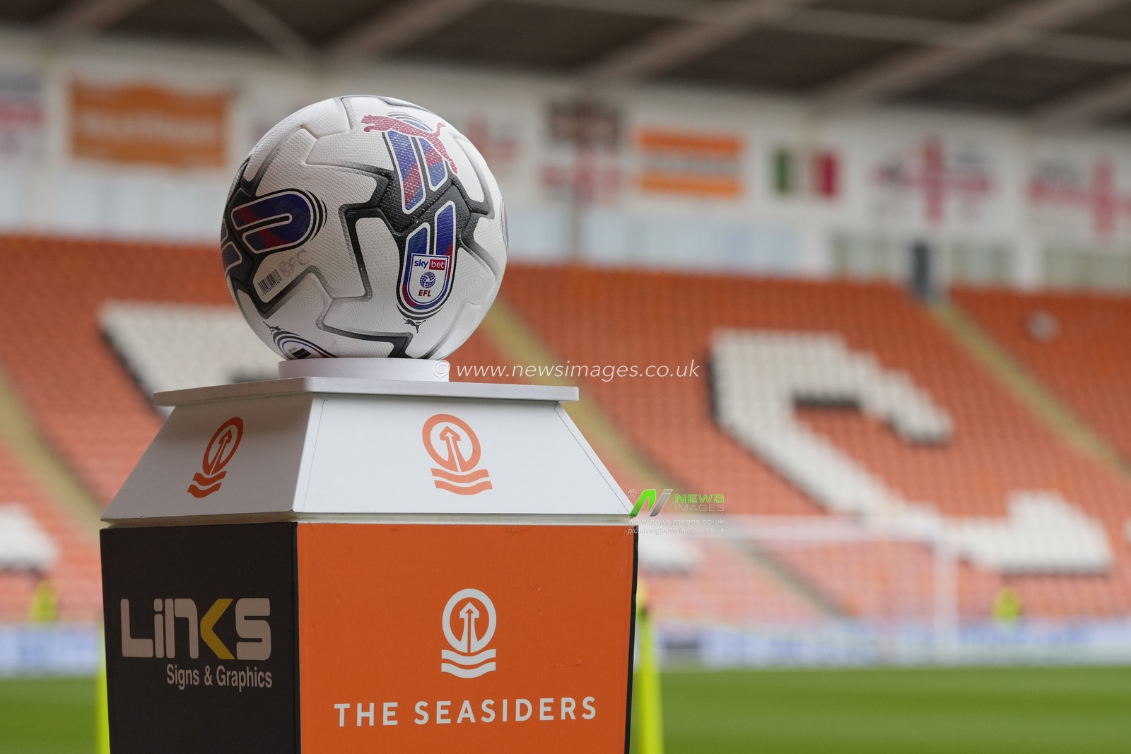 A general view of Bloomfield Road, home of Blackpool before the Sky Bet League 1 match Blackpool vs Reading at Bloomfield Road, Blackpool, United Kingdom, 23rd September 2023

(Photo by Steve Flynn/News Images)