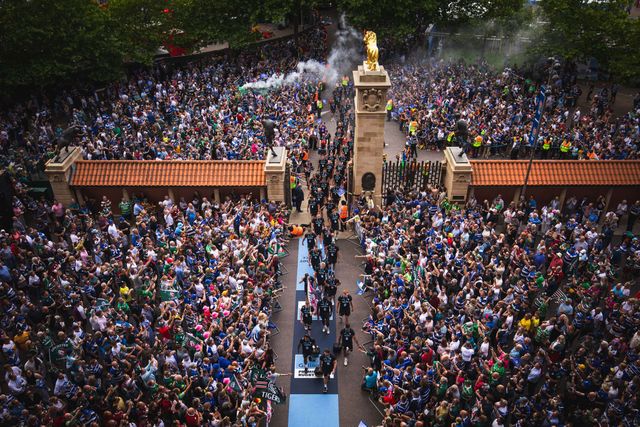Leicester Arrive in the build up to the Gallagher Premiership Play-off Final 2025 Bath Rugby v Leicester Tigers at Allianz Stadium, Twickenham, United Kingdom, 14th June 2025

(Photo by Craig Evans/News Images)
