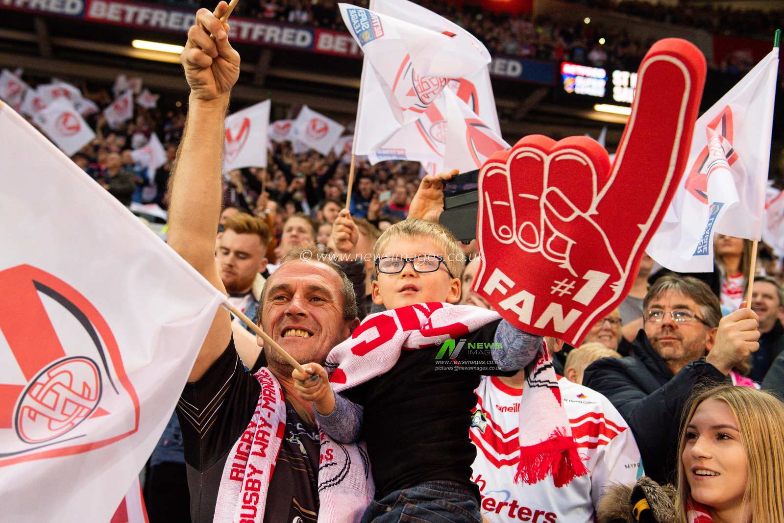 12th October 2019, Old Trafford, Manchester, England; The Grand Final 2019, Saint Helens v Salford Red Devils : Saint Helens fans at todays grand final

Credit: Craig Thomas/News Images
