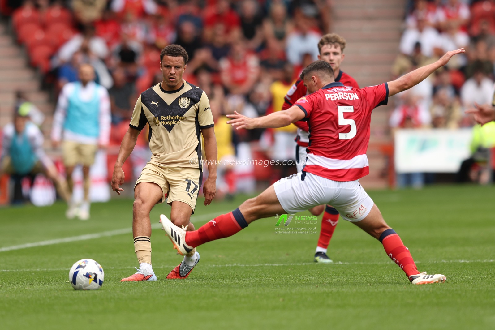 Shaun McWilliams of Rotherham United in action during the Sky Bet League 1 match Doncaster Rovers vs Rotherham United at Eco-Power Stadium, Doncaster, United Kingdom, 30th August 2025

(Photo by Alex Roebuck/News Images)