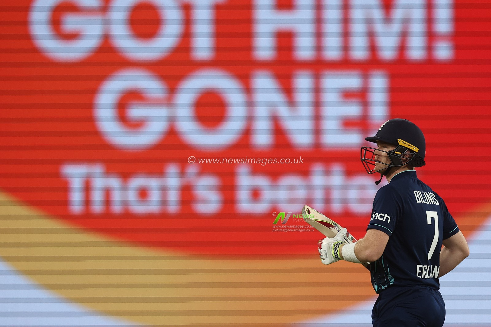 Sam Billings of England is dismissed and exits the field during the Dettol ODI Series match Australia vs England at Melbourne Cricket Ground, Melbourne, Australia, 22nd November 2022

(Photo by Patrick Hoelscher/News Images)