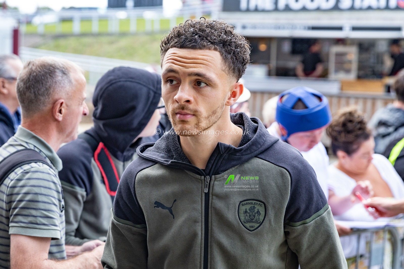Jordan Williams #2 of Barnsley arrives during the Sky Bet League 1 match Northampton Town vs Barnsley at Sixfields Stadium, Northampton, United Kingdom, 23rd September 2023

(Photo by Mark Cosgrove/News Images)