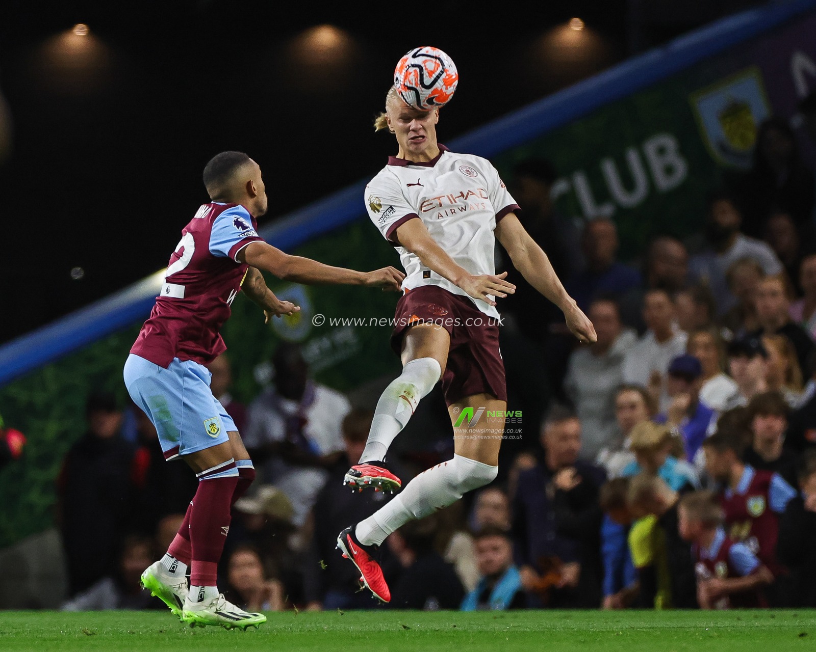 Erling Haaland of Manchester City wins the header during the Premier League match Burnley vs Manchester City at Turf Moor, Burnley, United Kingdom, 11th August 2023

(Photo by Mark Cosgrove/News Images)