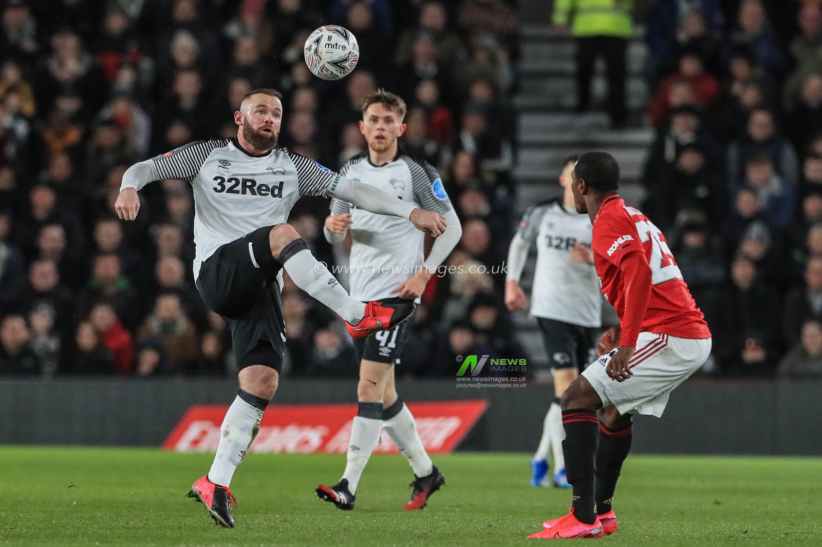 5th March 2020, Pride Park Stadium, Derby, England; Emirates FA Cup 5th Round, Derby County v Manchester United : Wayne Rooney (32) of Derby County wins the ball