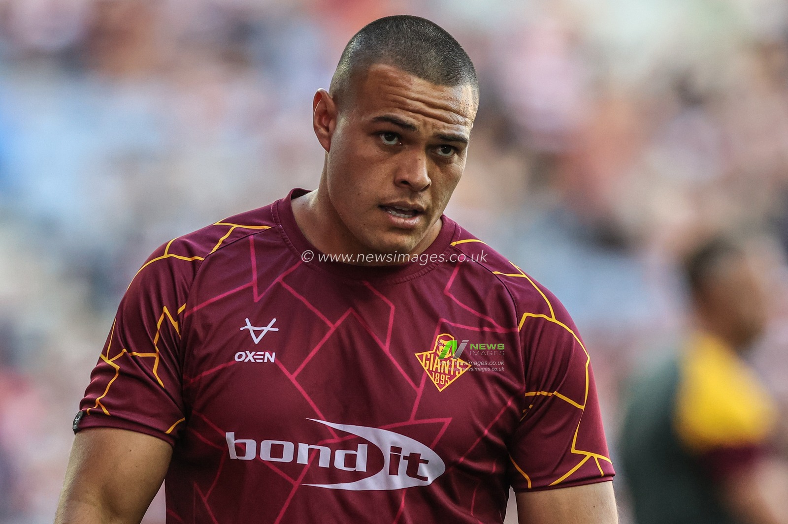 Tui Lolohea of Huddersfield Giants during pre-game warm up during the Betfred Super League round 18 match Wigan Warriors vs Huddersfield Giants at The Brick Community Stadium, Wigan, United Kingdom, 11th July 2025

(Photo by Alfie Cosgrove/News Images)