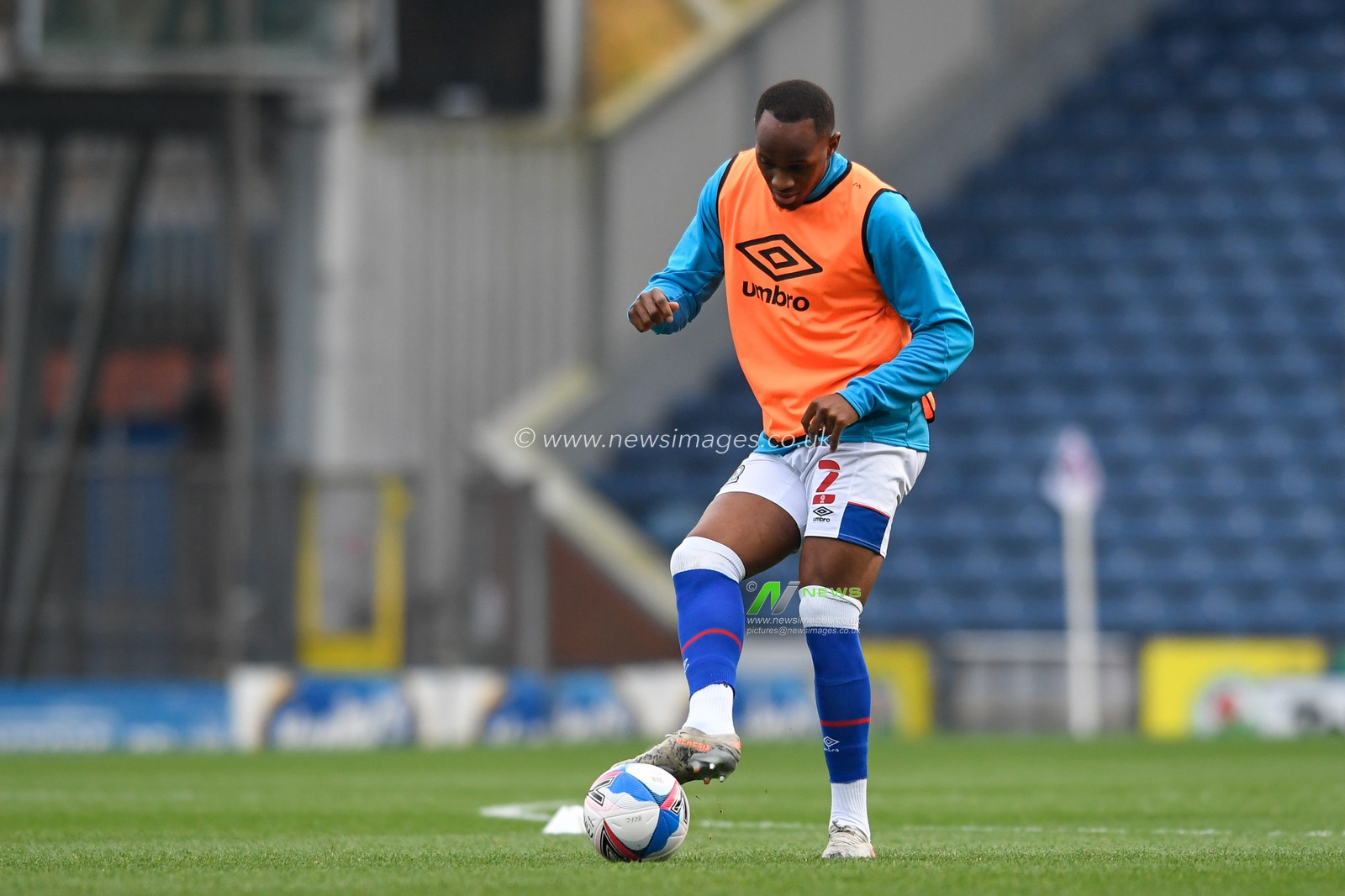 Ryan Nyambe #2 of Blackburn Rovers warming up before the game