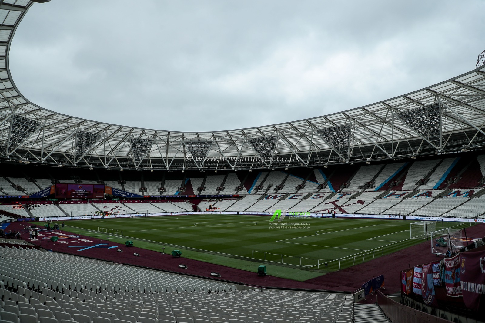 A general view of London Stadium prior to the Premier League match West Ham United vs Nottingham Forest at London Stadium, London, United Kingdom, 18th May 2025

(Photo by Izzy Poles/News Images)